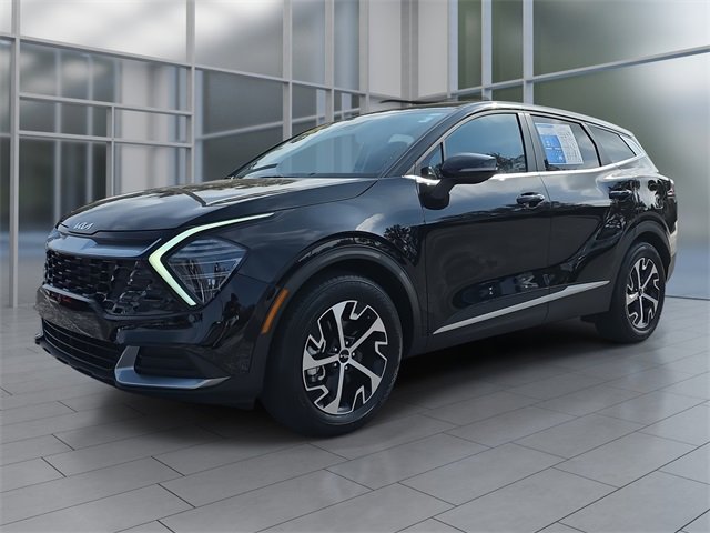 2025 Kia Sportage EX's photo