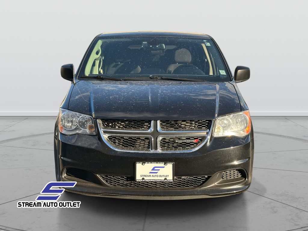 2019 Dodge Grand Caravan SE photo 2