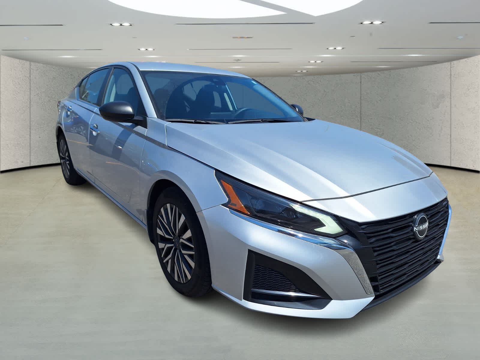 2024 Nissan Altima 2.5 SV photo 7