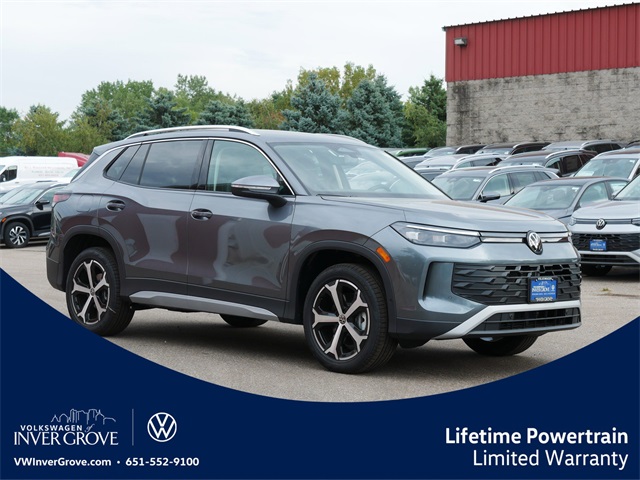 2025 Volkswagen Tiguan SE's photo