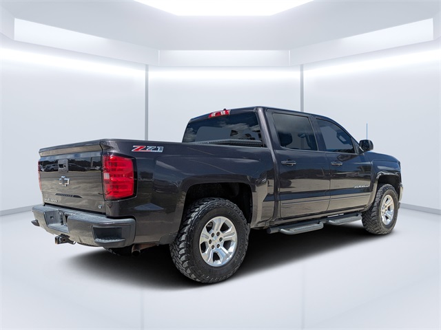 2016 Chevrolet Silverado 1500 LT photo 3