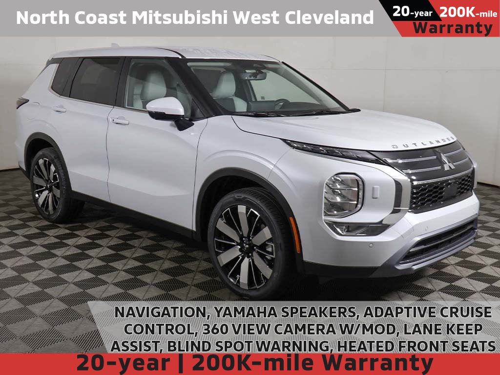 2025 Mitsubishi Outlander SE's photo