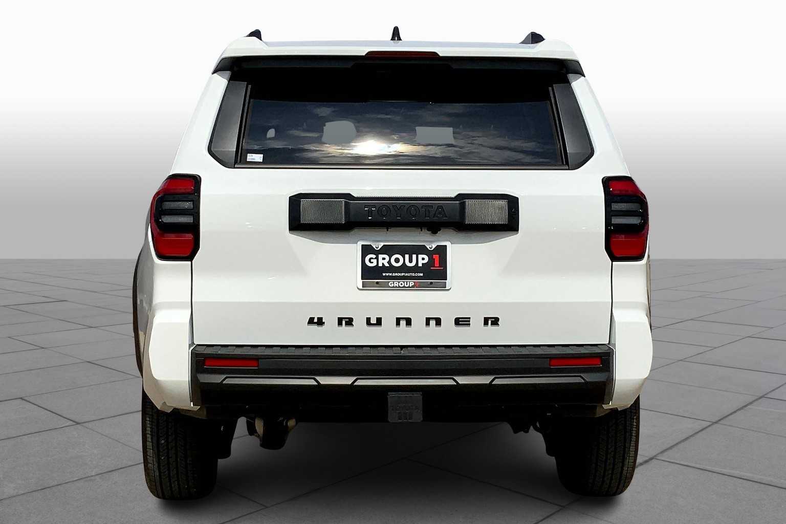 2025 Toyota 4Runner SR5 photo 4