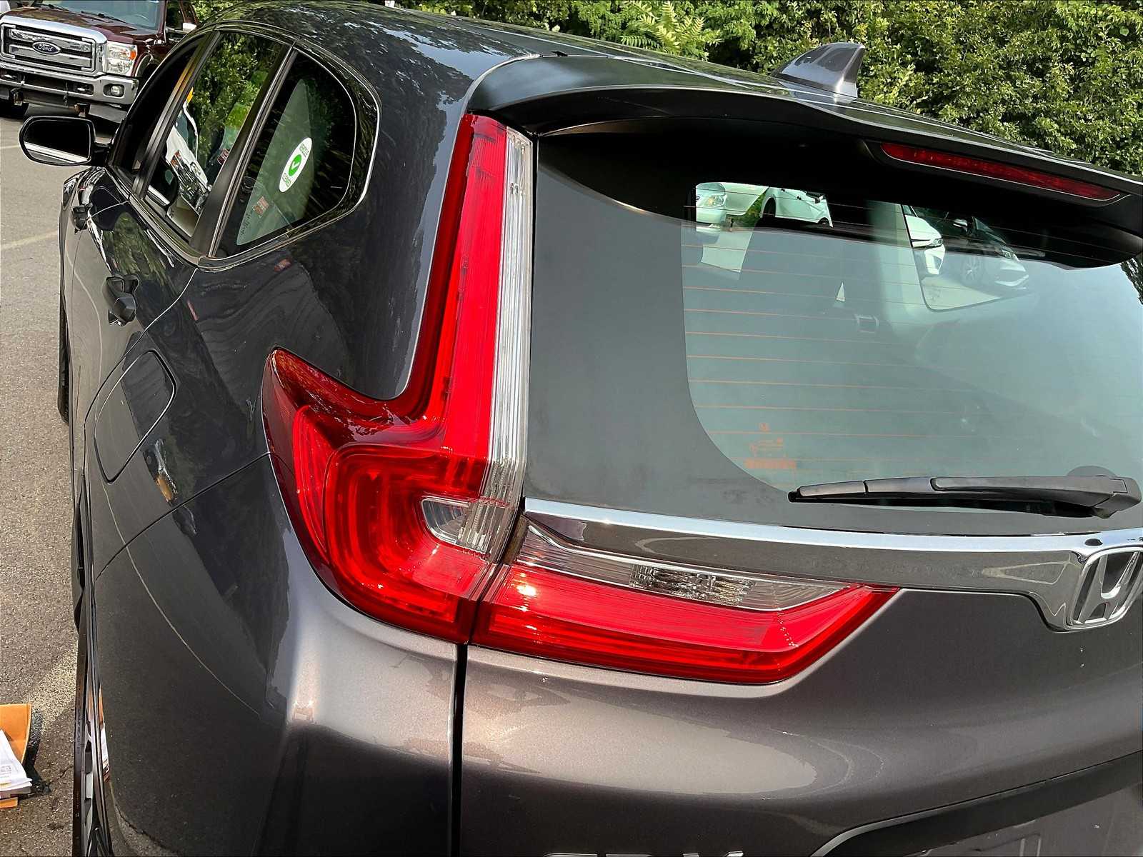 2018 Honda CR-V LX photo 32