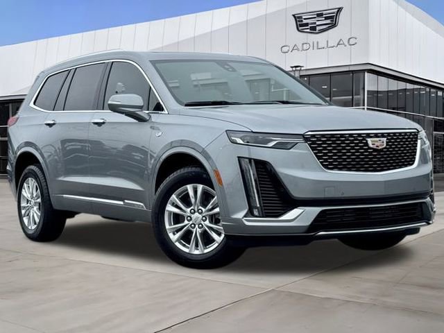 2025 Cadillac XT6 Luxury photo 2