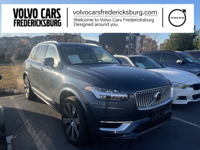 2023 Volvo XC90 Plus's photo