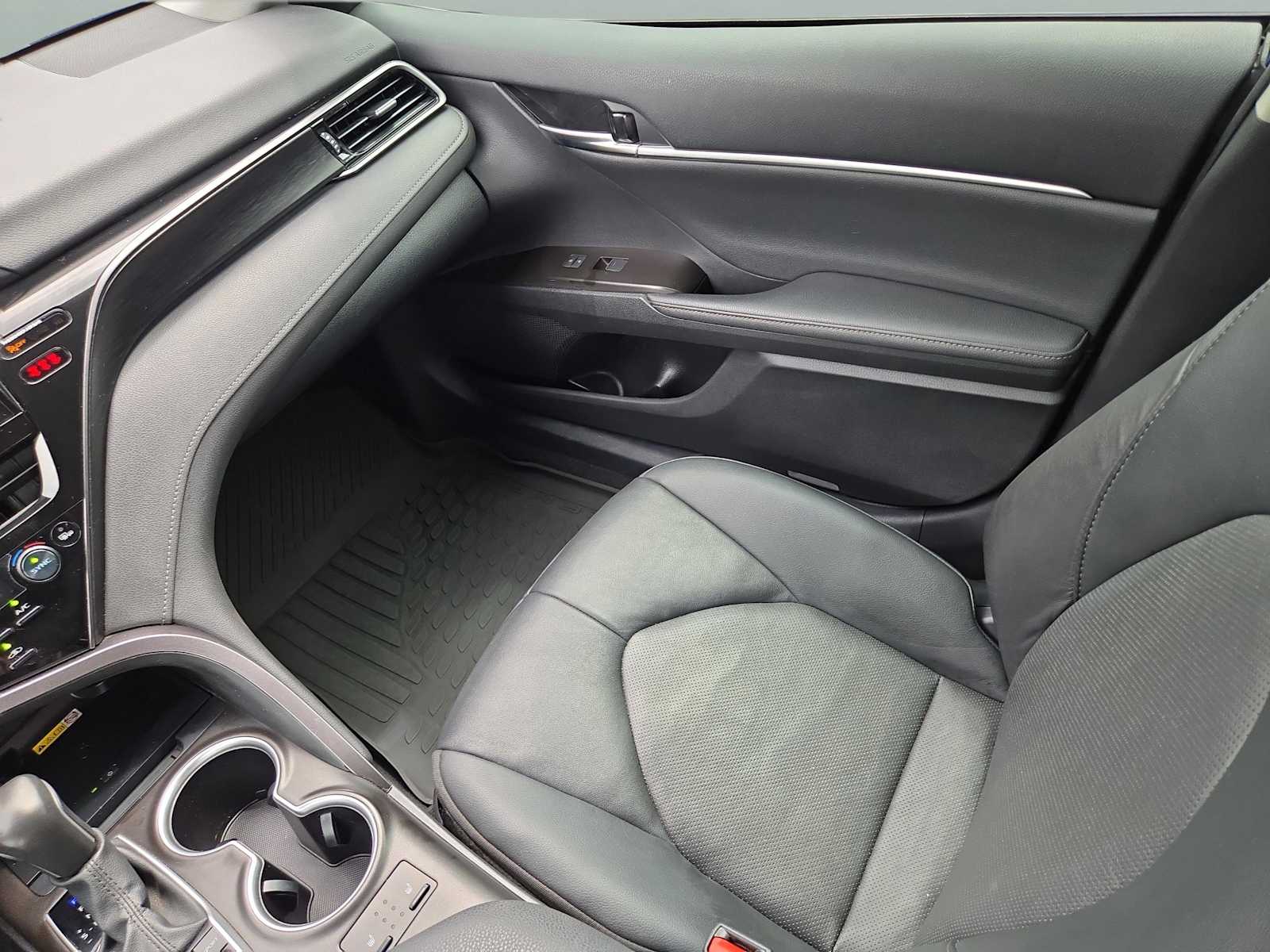 2024 Toyota Camry XLE photo 13