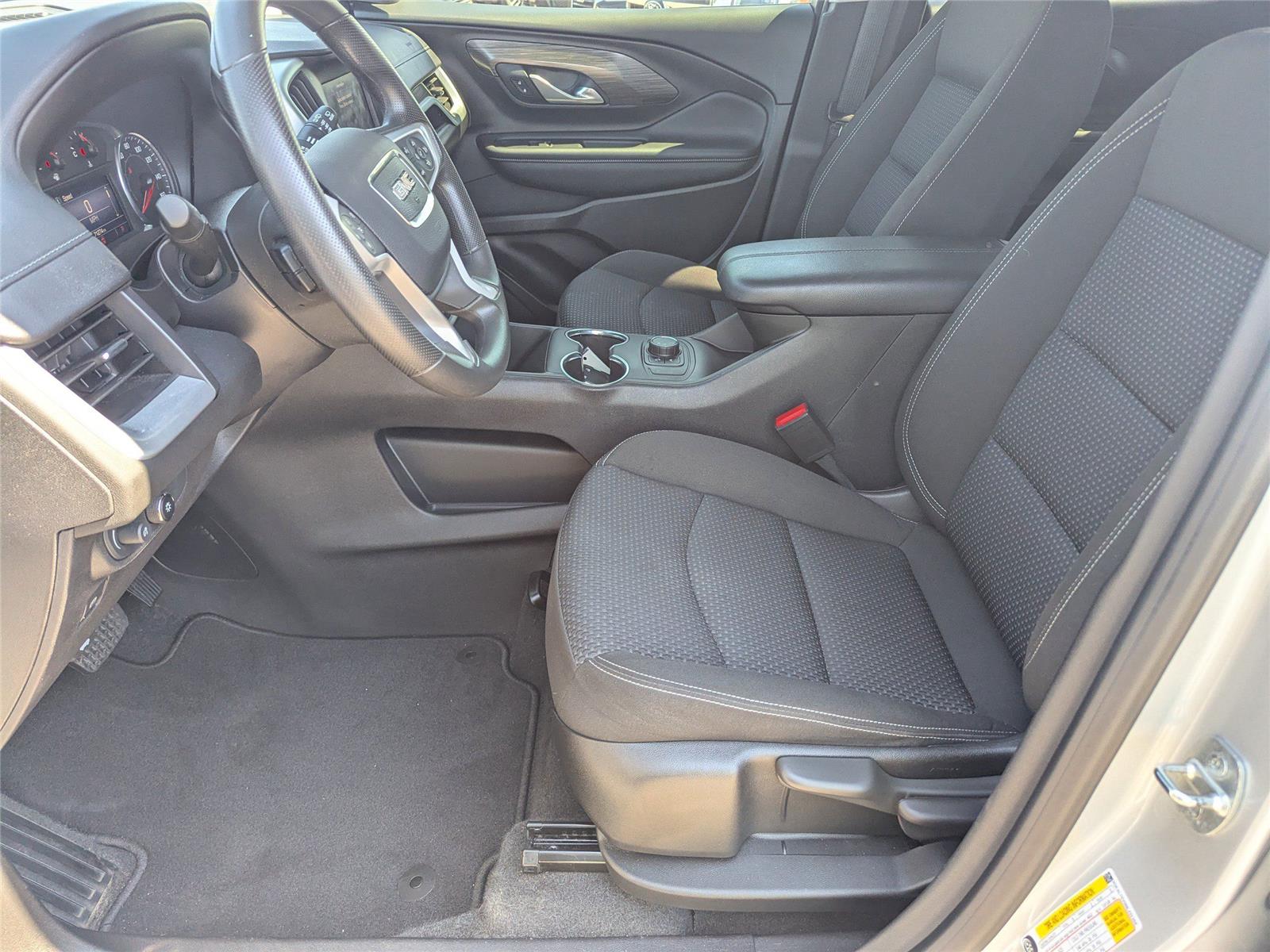 2022 Gmc Terrain SLE photo 18
