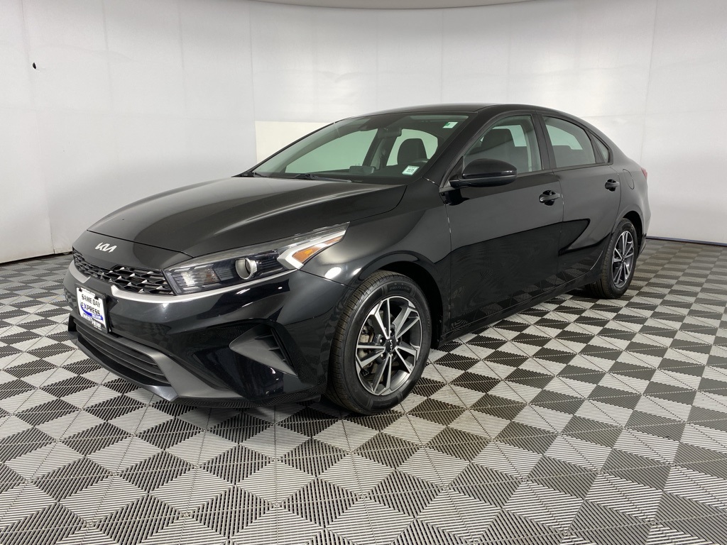 2023 Kia Forte LXS photo 12