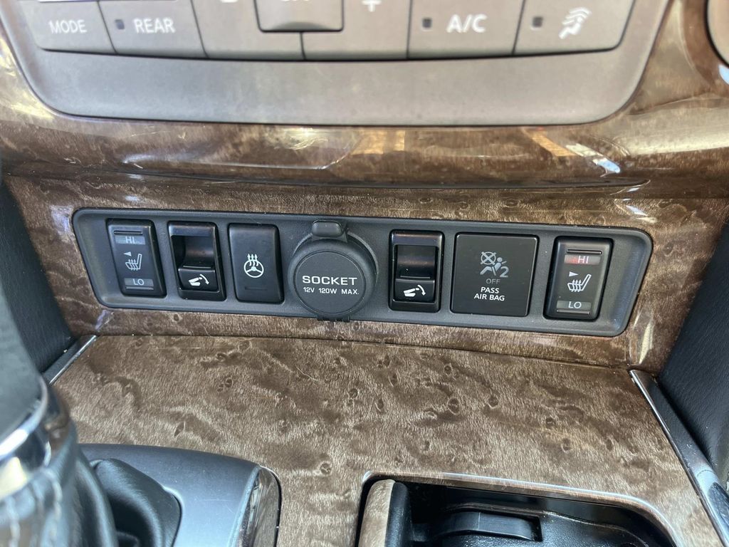 2015 Infiniti QX80 Base photo 24