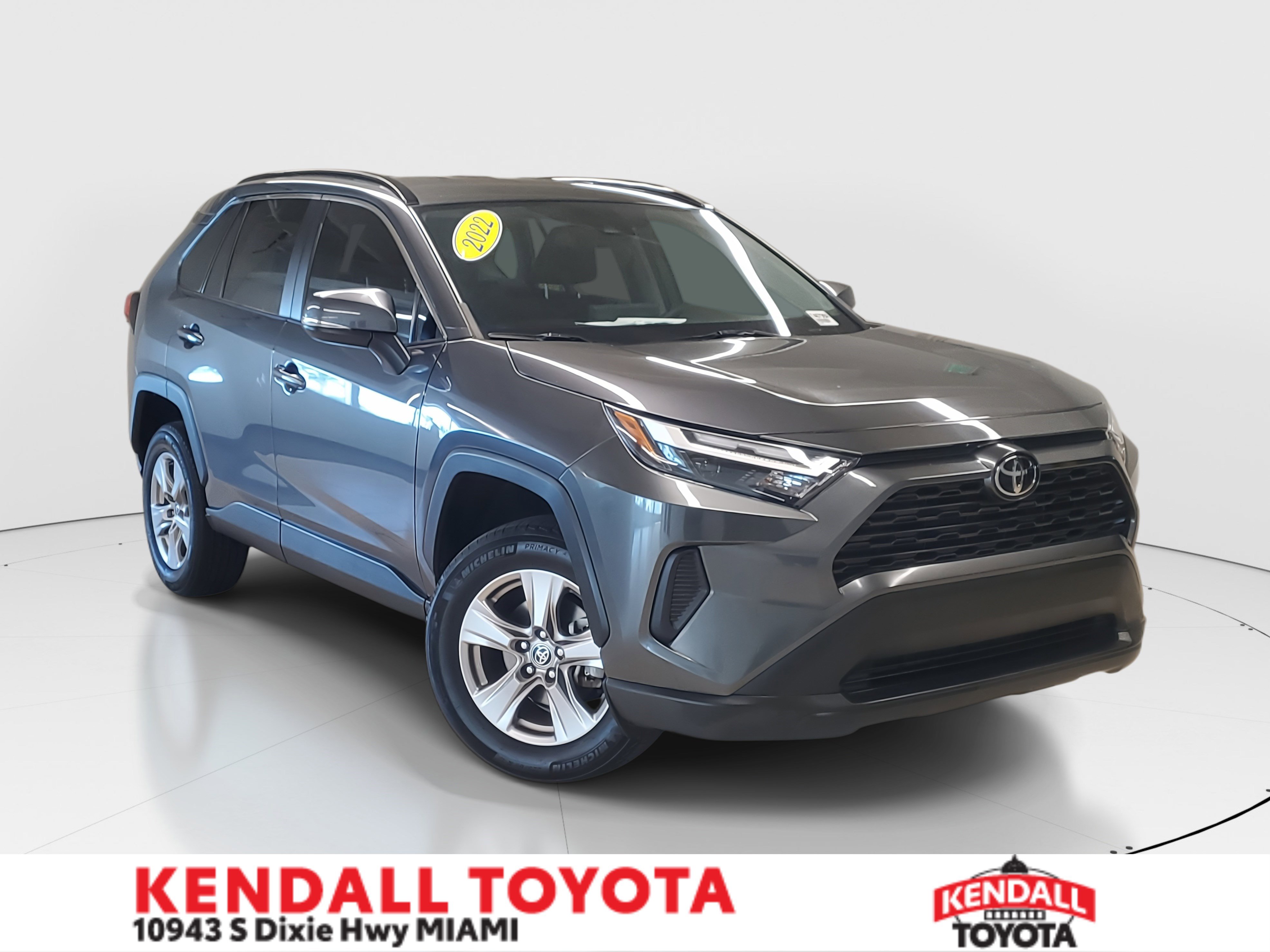 2022 Toyota RAV4 XLE's photo