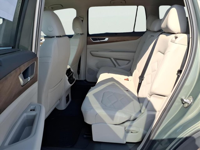 2026 Volkswagen Atlas SE Technology photo 10