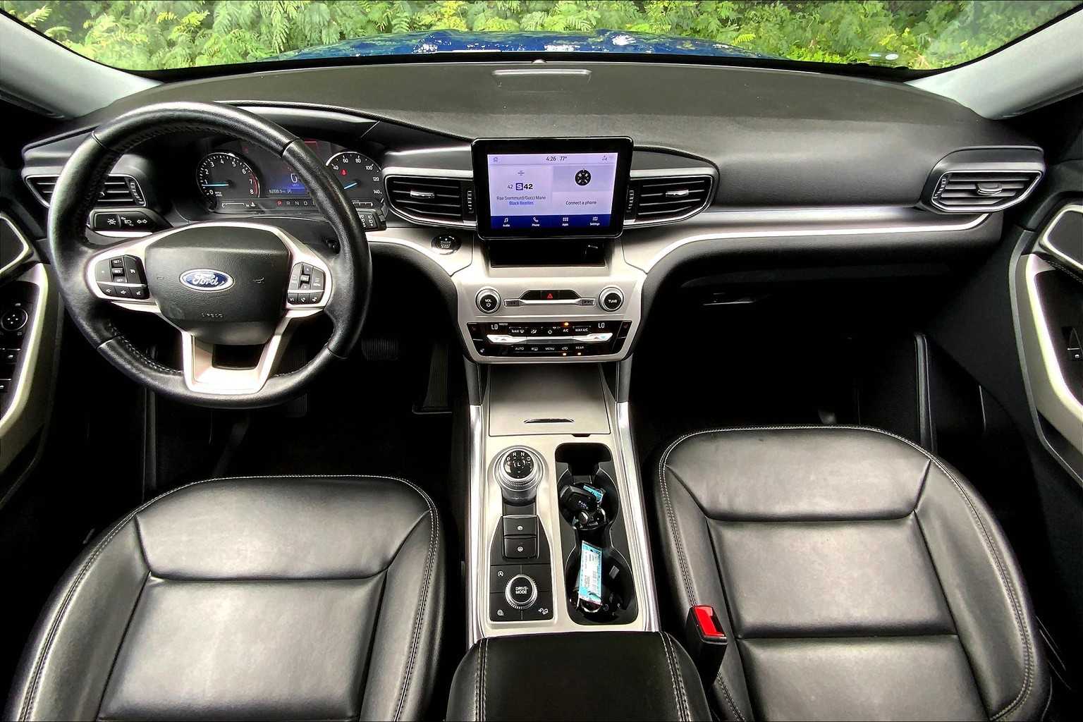 2021 Ford Explorer XLT photo 13