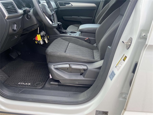 2020 Volkswagen Atlas Cross Sport photo 9