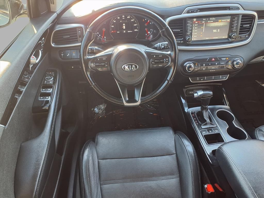 2016 Kia Sorento SX photo 4