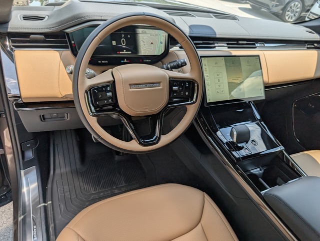2025 Land Rover Range Rover Sport SE photo 4