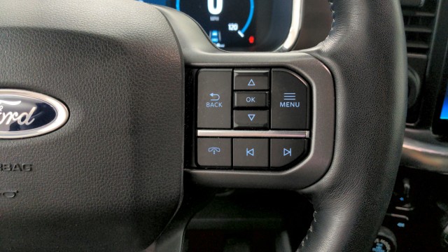 Used 2021 DARK BLUE Ford LARIAT image 18