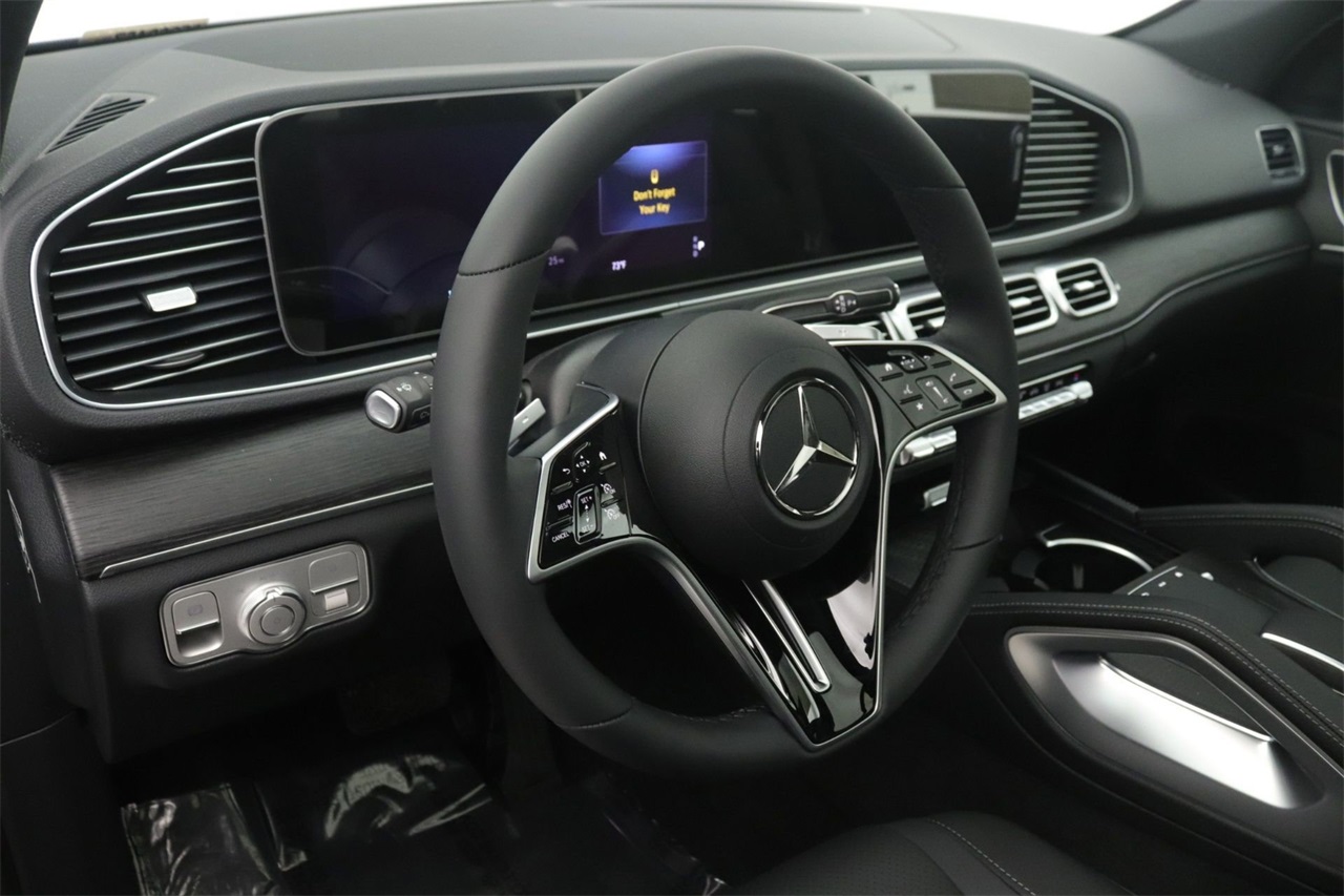 2026 Mercedes Benz GLE 350 4MATIC photo 4