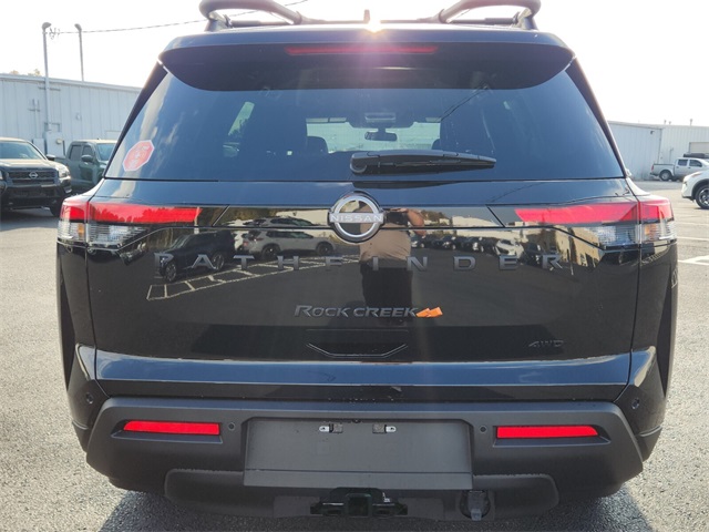 2025 Nissan Pathfinder Rock Creek photo 3