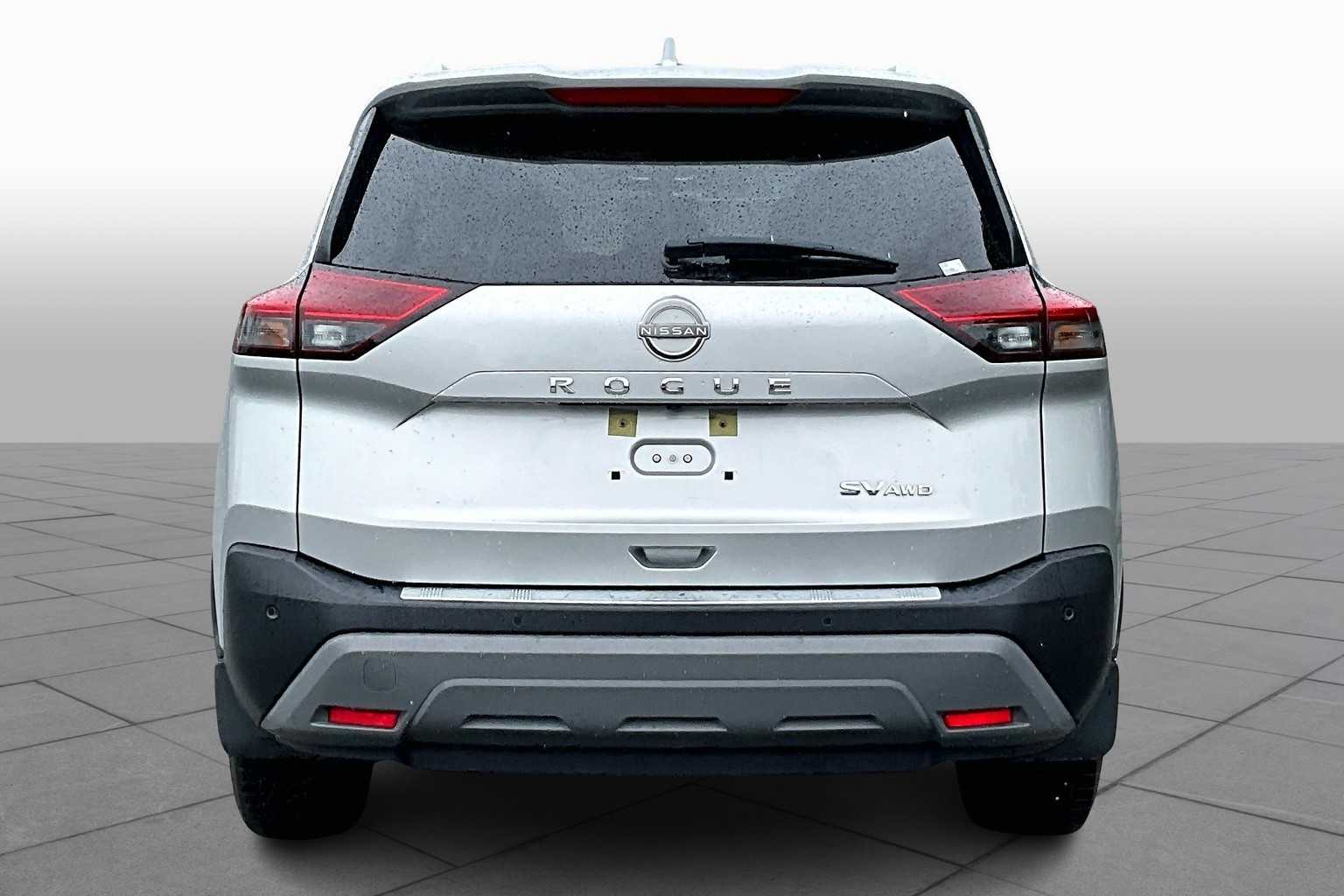 2022 Nissan Rogue SV photo 4