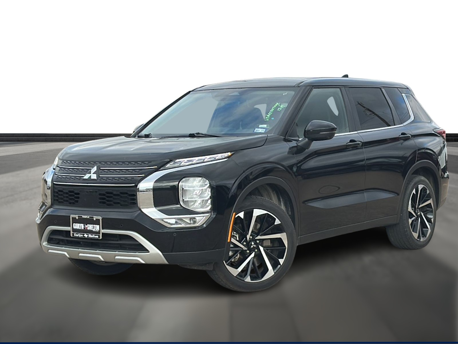 2024 Mitsubishi Outlander SE's photo