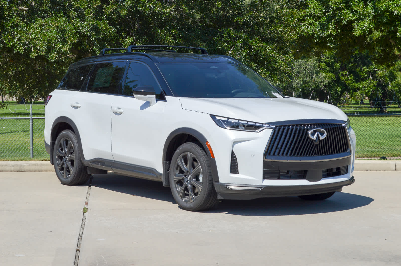 2026 Infiniti QX60 Autograph AWD photo 2
