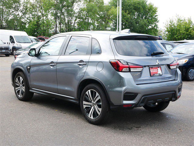 2024 Mitsubishi Outlander Sport ES photo 2