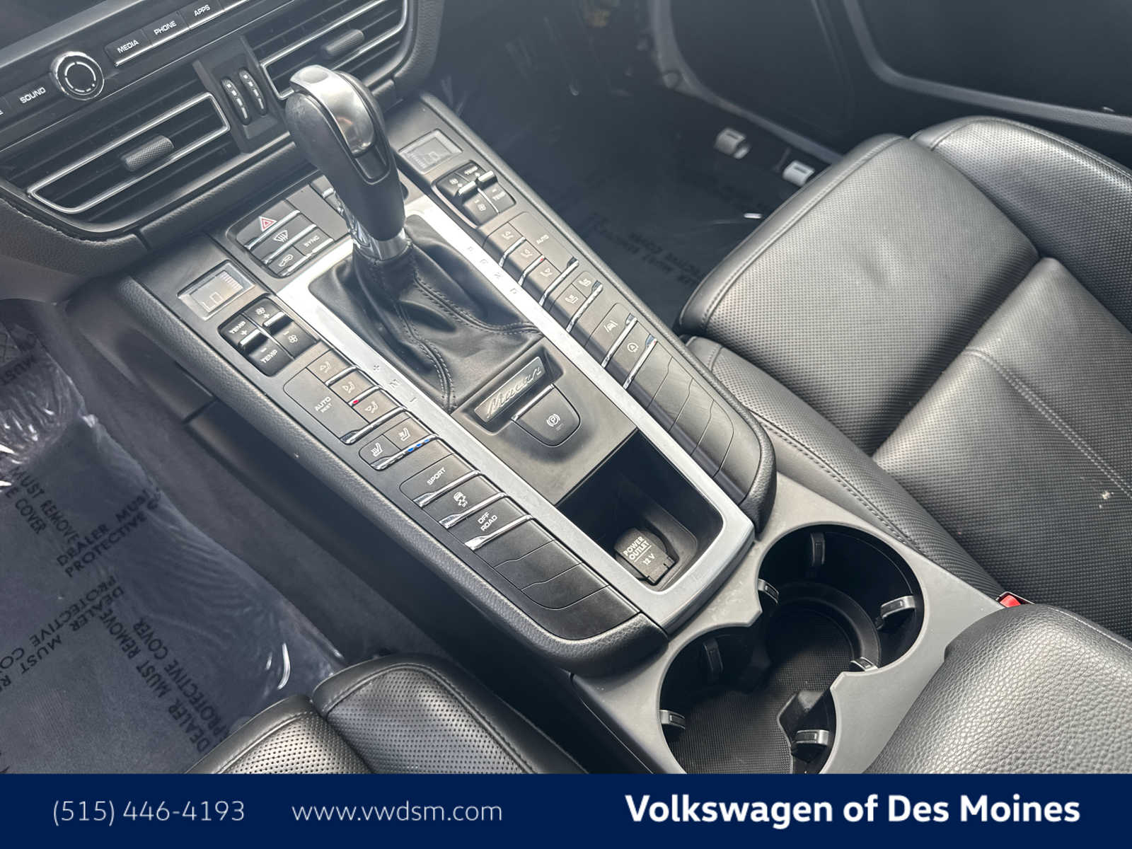 2021 Porsche Macan Base photo 14