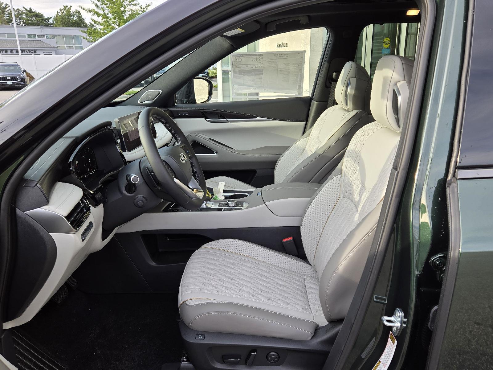 2026 Infiniti QX60 Autograph AWD photo 3