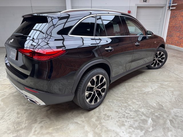 2025 Mercedes Benz GLC 350e 4MATIC photo 5