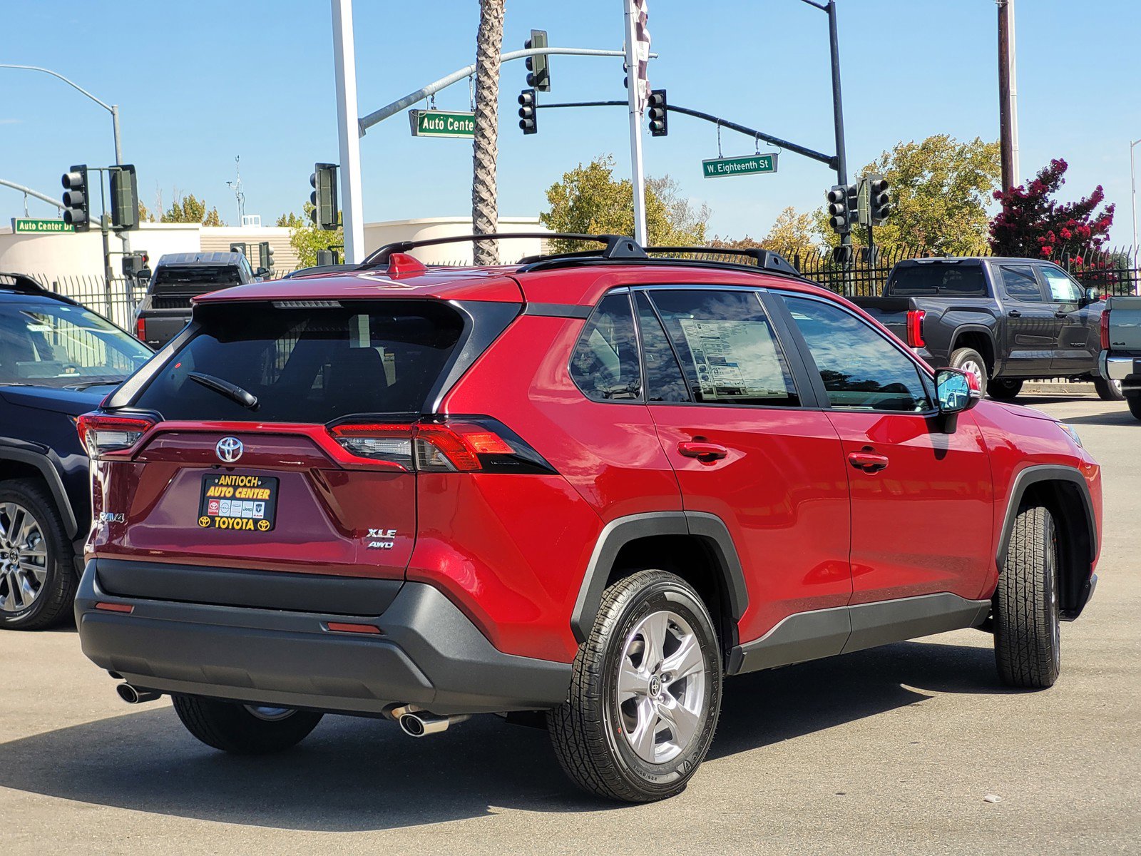 2025 Toyota RAV4 XLE photo 2