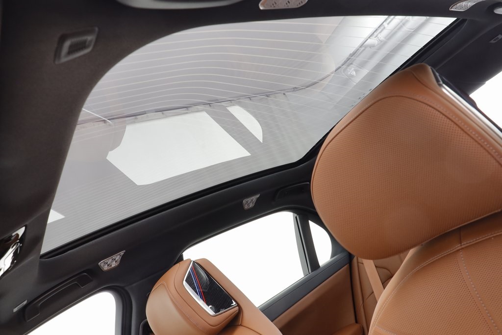 2026 Bmw 750e photo 11