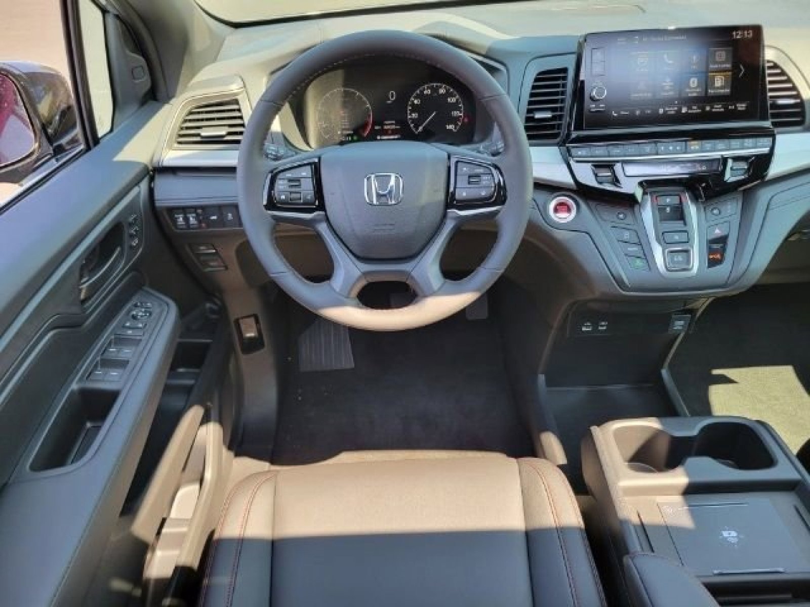 2026 Honda Odyssey photo 3