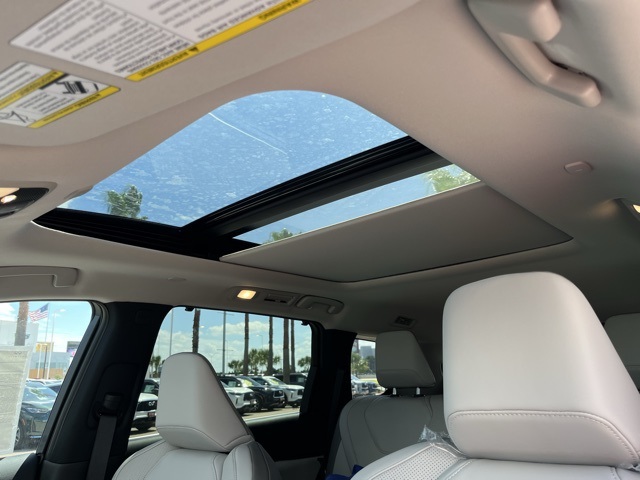 2026 Infiniti QX60 Luxe photo 12