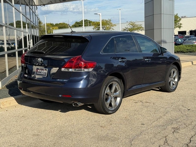 2015 Toyota Venza Limited photo 3