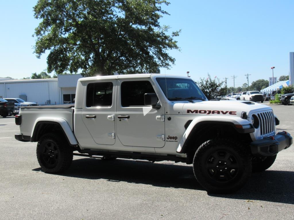 2022 Jeep Gladiator Mojave photo 2