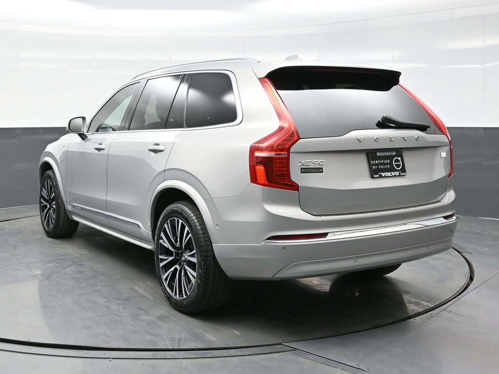 2023 Volvo XC90 T8 Plus photo 4