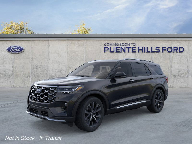 2025 Ford Explorer Platinum's photo
