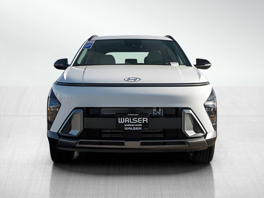 2026 Hyundai Kona SEL photo 2