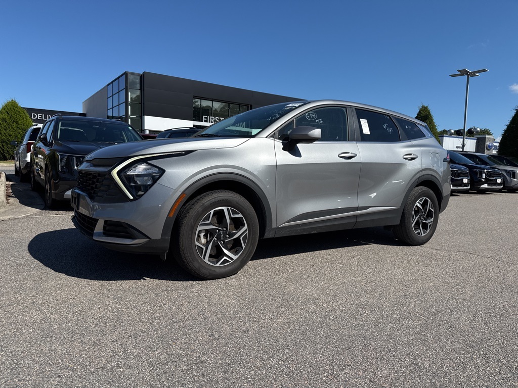 2023 Kia Sportage LX photo 2