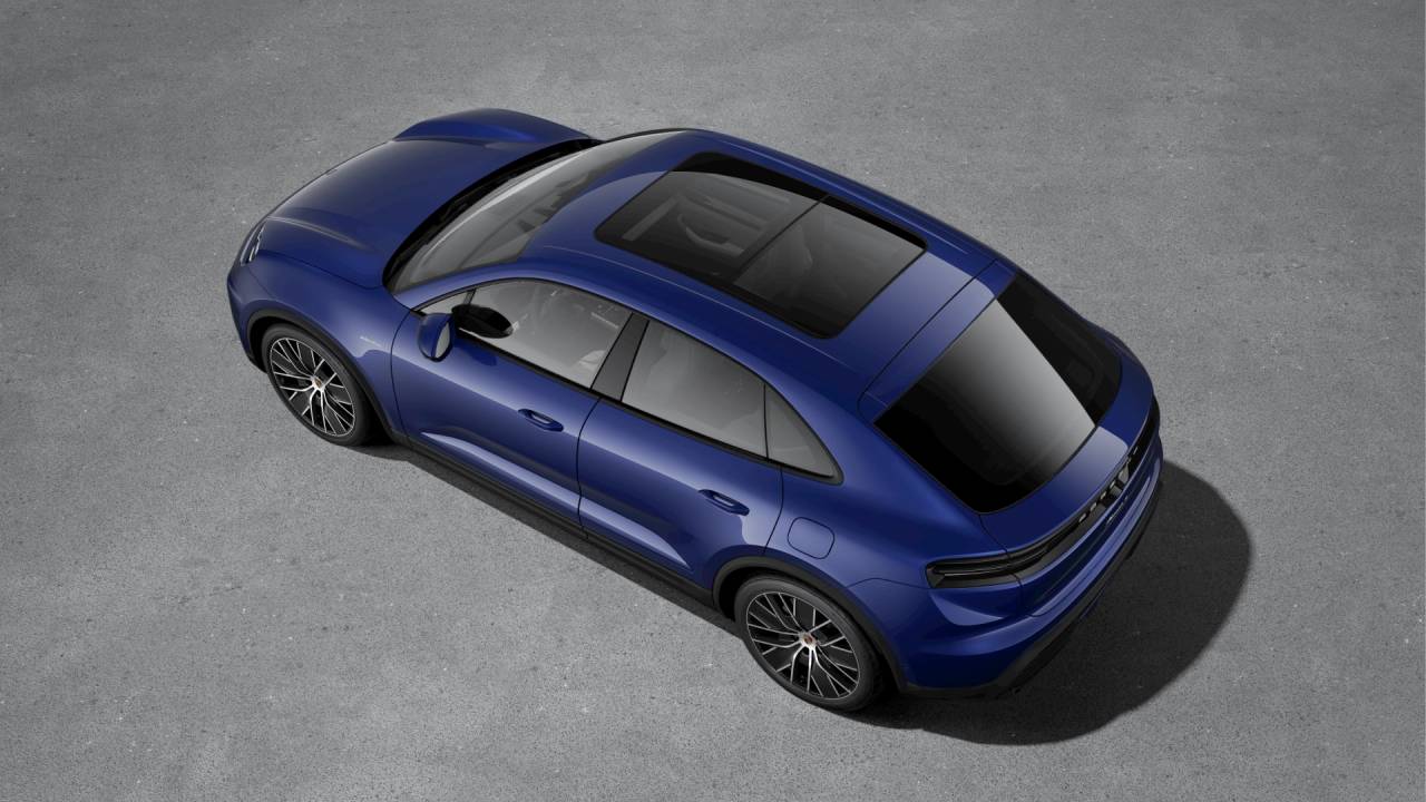 2026 Porsche Macan 4 Electric photo 4