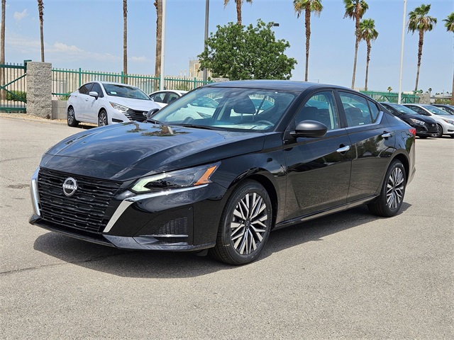 2025 Nissan Altima SV photo 2