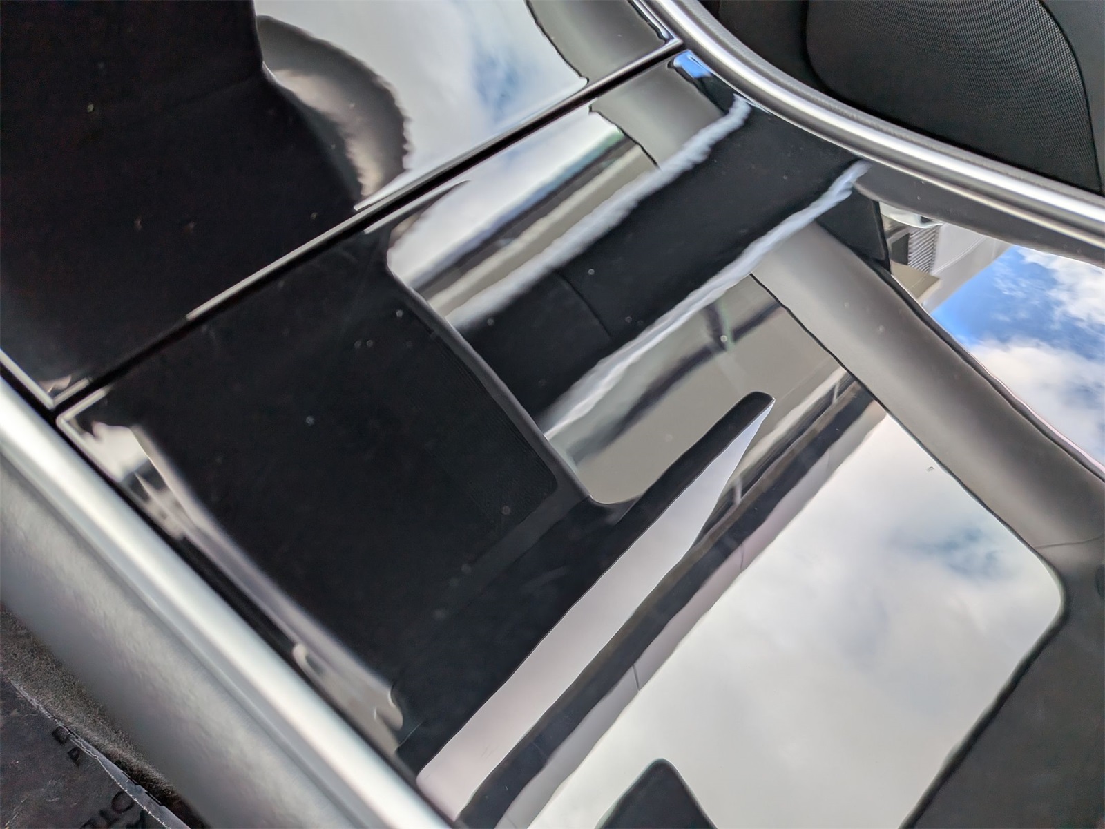 2020 Tesla Model Y Performance photo 15