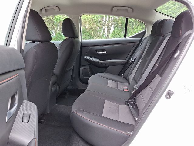 2025 Nissan Sentra SR Midnight Edition photo 6