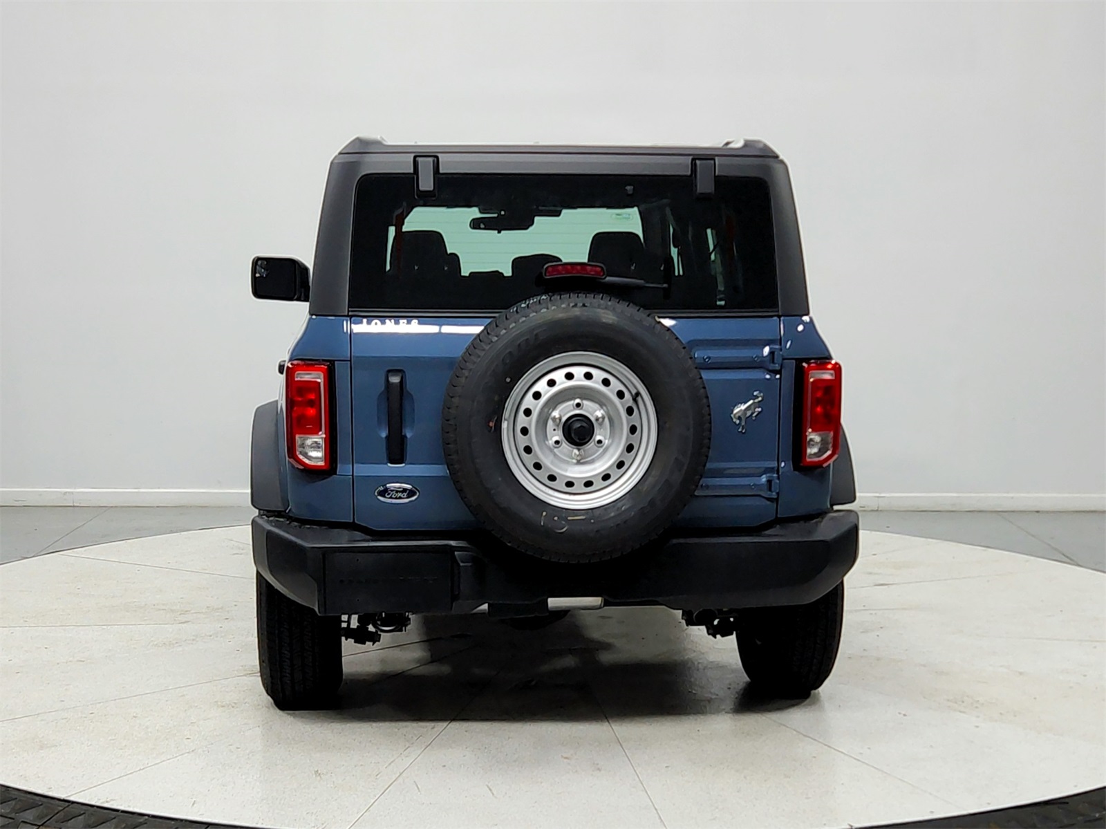 2025 Ford Bronco Base photo 6