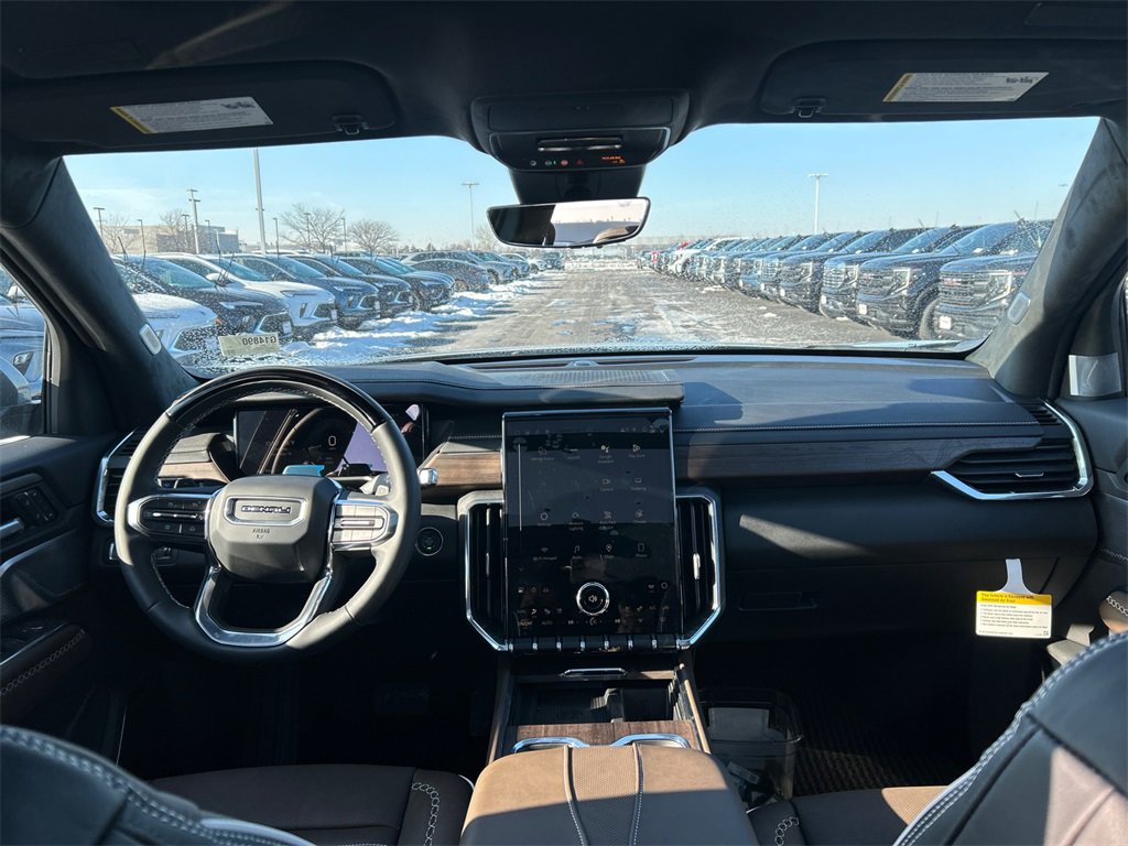 2026 GMC ACADIA - Image 28