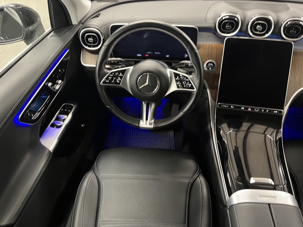 2024 Mercedes Benz GLC 300 photo 11