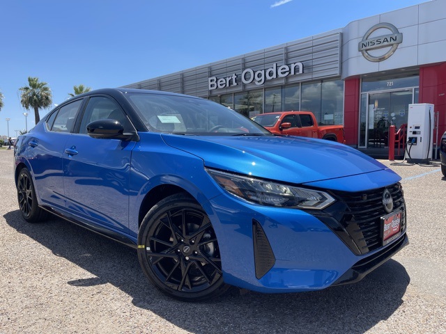 2025 Nissan Sentra SR's photo