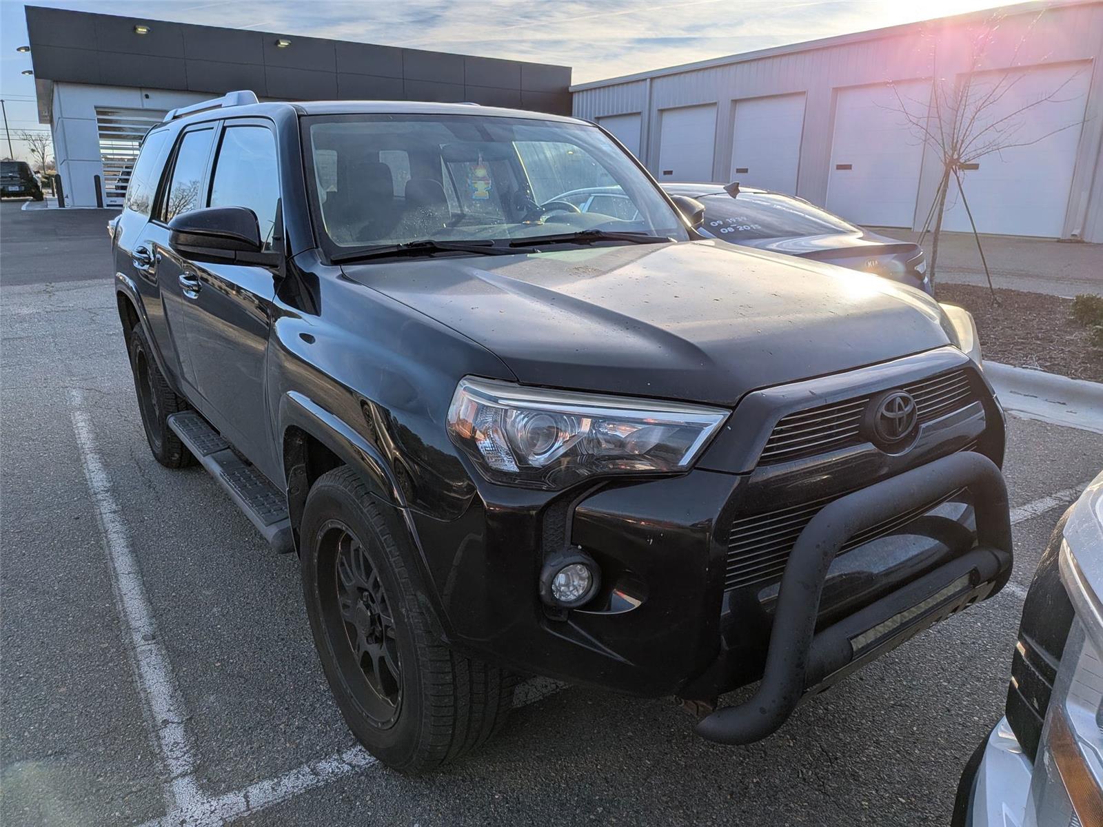 2017 Toyota 4Runner SR5's photo