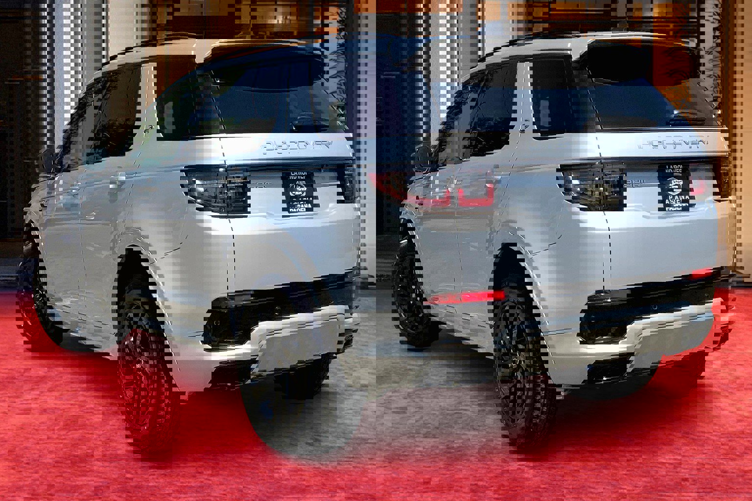 2024 Land Rover Discovery Sport S photo 11
